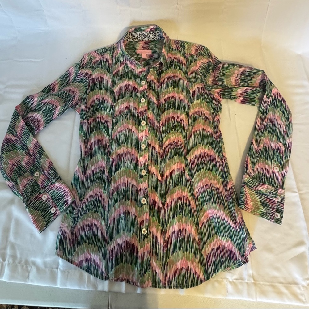 Lilly Pulitzer Pink & Green Wave-Print Button Down Shirt